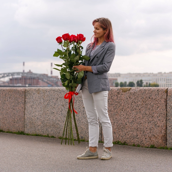 Букет из 7 роз 120 см (Эквадор)