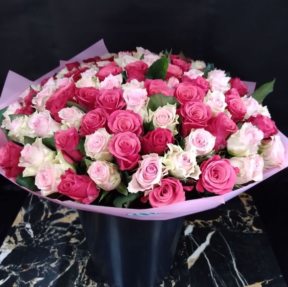 Букет из 101 розы розовый микс 50 см (Кения)