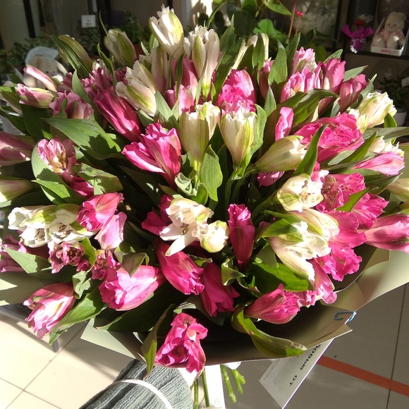 Букет из 25 альстромерий микс