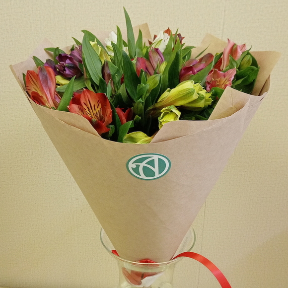 Букет из 9 альстромерий микс