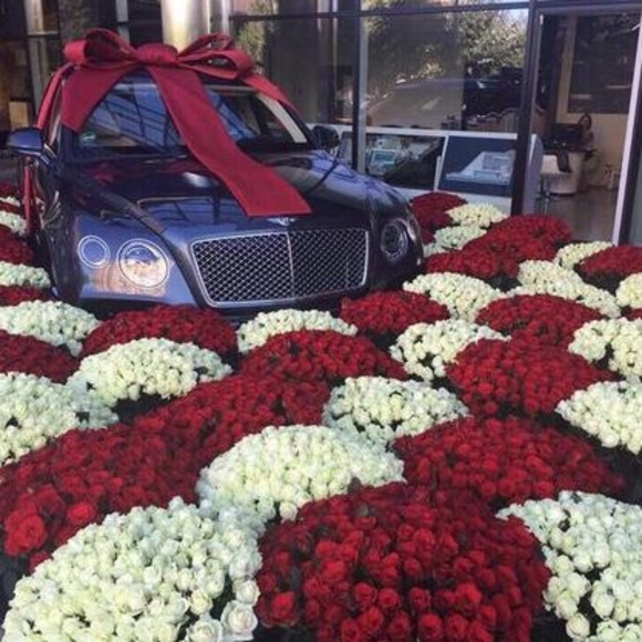 Море цветов (101 букет)