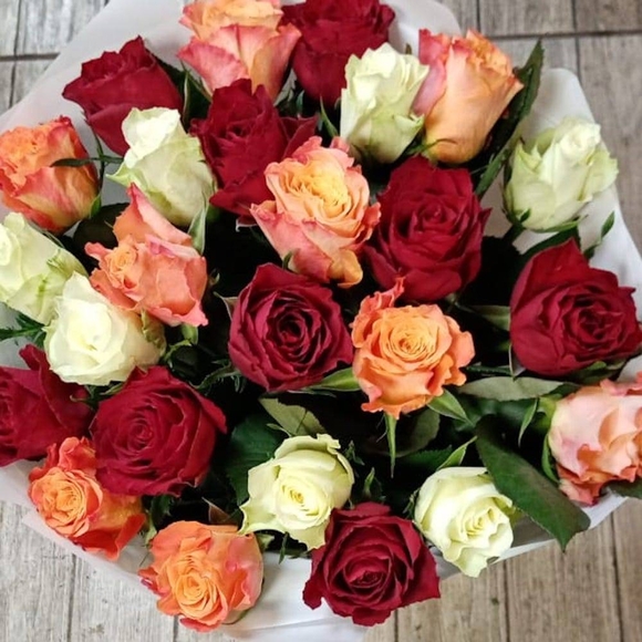 Букет из 25 роз микс 50 см (Кения)