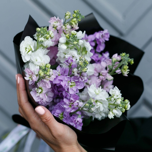 Букет из 9 маттиол микс