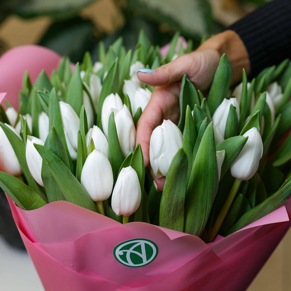 Букет из 101 белого тюльпана