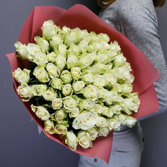 Букет из 75 белых роз Кения (35 см)