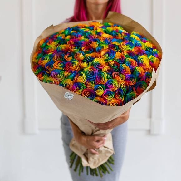 Букет из 101 радужной розы 70 см (Эквадор)
