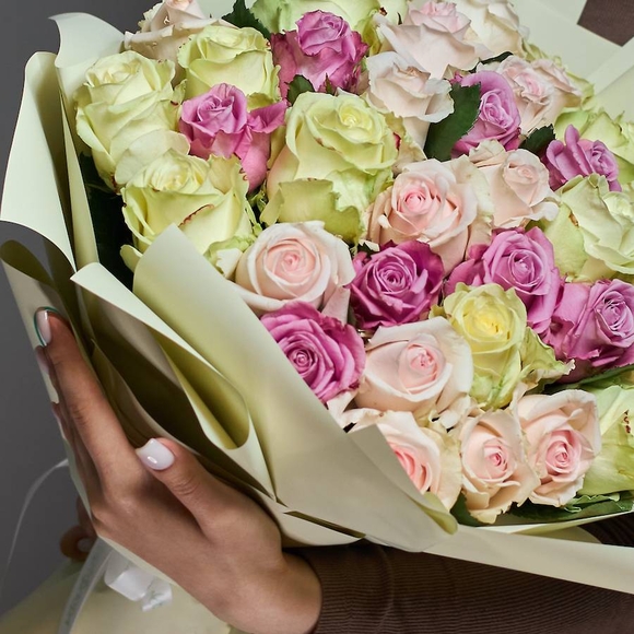 Букет из 35 роз нежный микс 45 см (Россия)