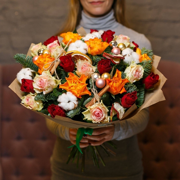 Новогодний букет из 25 роз микс 50 см (Кения)