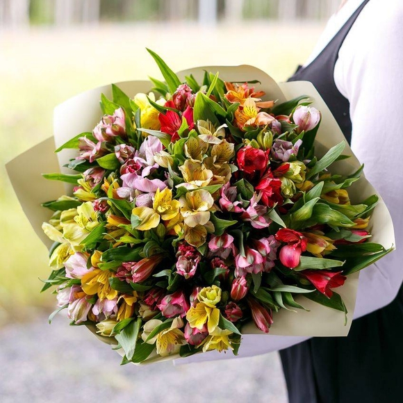 Букет из 25 альстромерий микс
