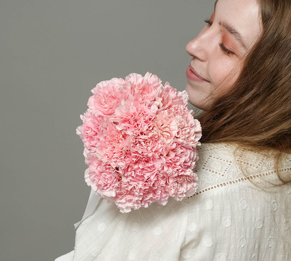 Букет невесты из розового диантуса
