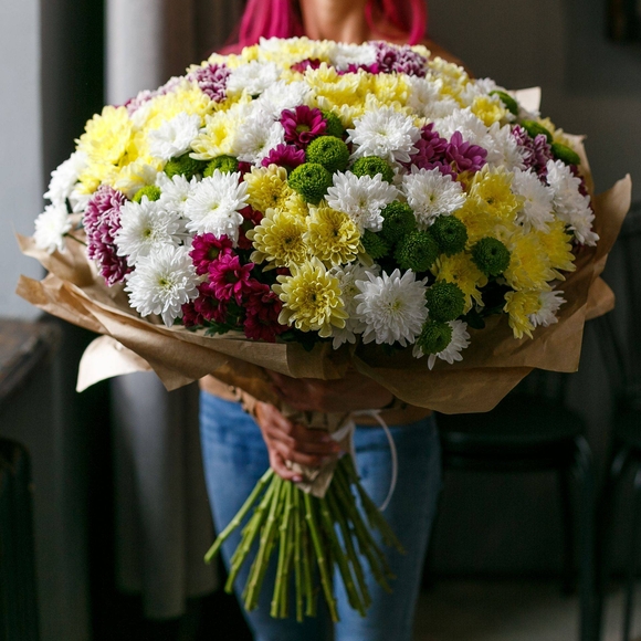 Букет из 51 кустовой хризантемы микс