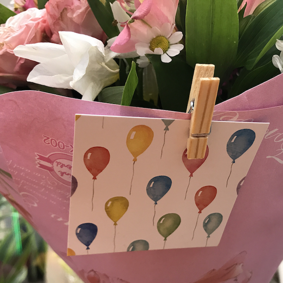 Мини-открытка с шариками