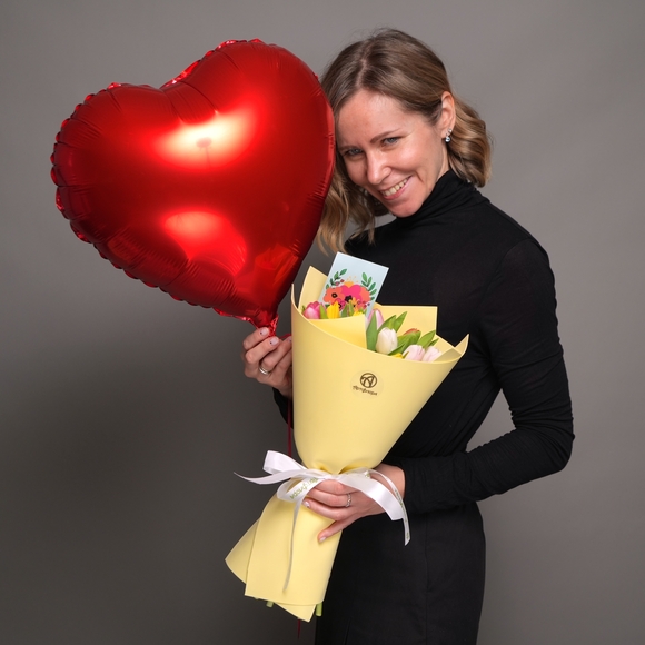 Набор размер S с букетом 15 тюльпанов яркий микс в фоамиране