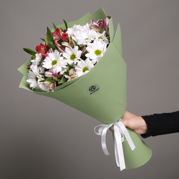 Букет из кустовых хризантем и альстромерий - M в фоамиране