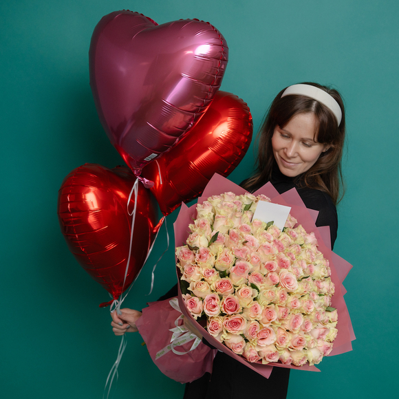 Набор размер ХХL с букетом 101 светло-розовая роза Кения (50 см)