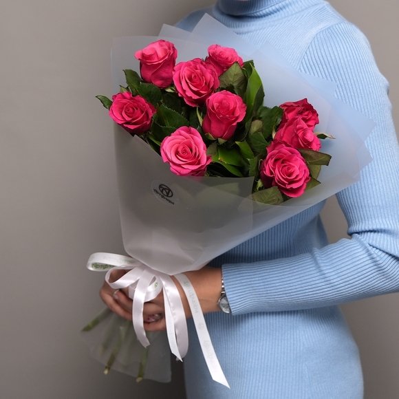 Малиновый букет-комплимент в корейской матовой упаковке