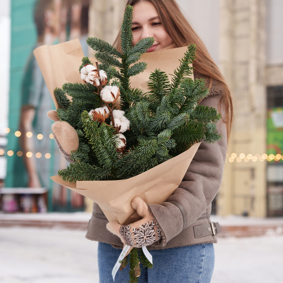 Охапка нобилиса с хлопком