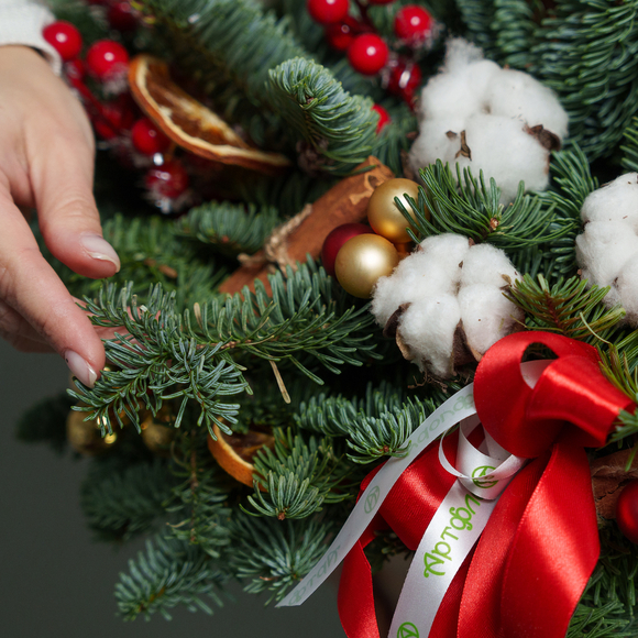 Зимняя композиция в ящике