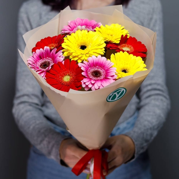 Букет из 9 гербер микс