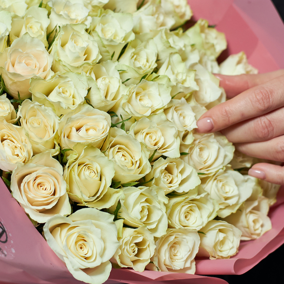 Роза белая 35 см (Кения) поштучно