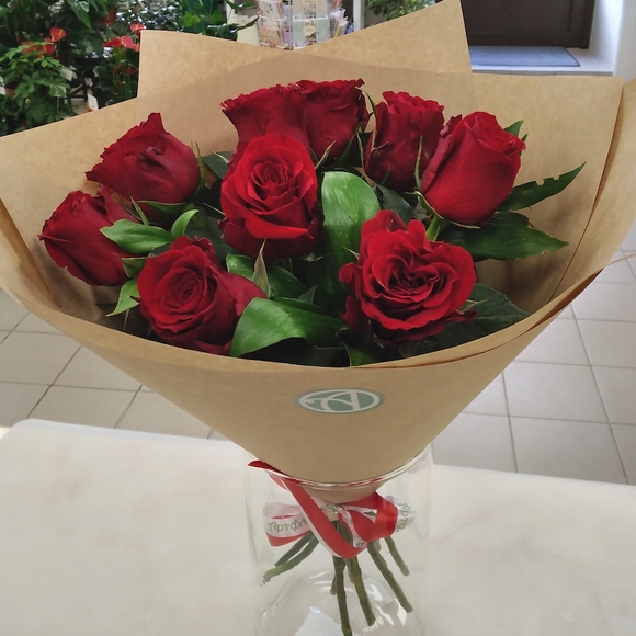 Алый букет-комплимент