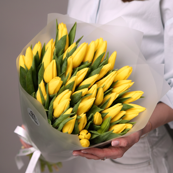 Букет из 51 желтого тюльпана (Голландия) в корейской матовой упаковке