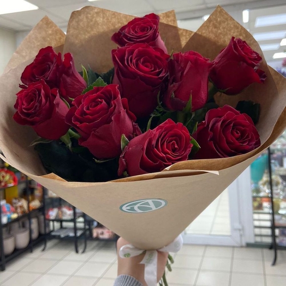 Алый букет-комплимент