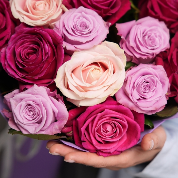 Букет из 25 роз малиновый микс 50 см (Россия) в фоамиране