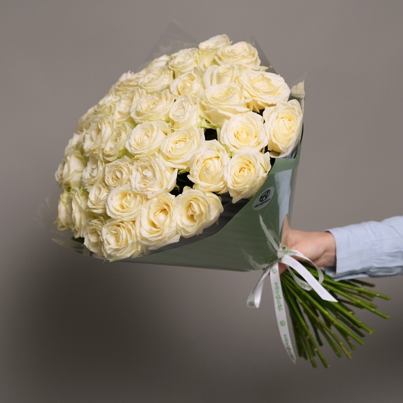 Букет из 39 белых роз 50 см (Россия) в двойной корейской упаковке