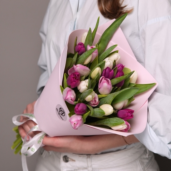 Букет из 25 тюльпанов микс нежный (Голландия) в фоамиране