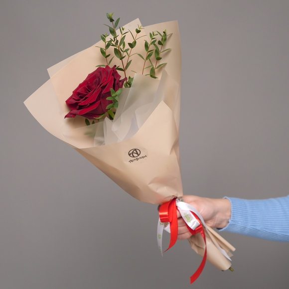 Букет из красной розы 50см (Эквадор) - XS в корейской упаковке