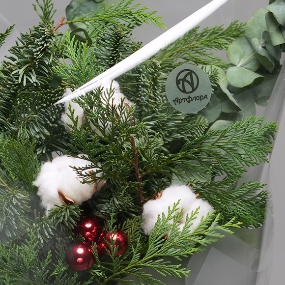 Зимний букет хвойный микс с эвкалиптом и хлопком