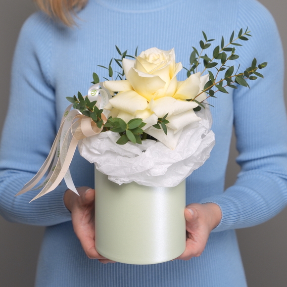 Композиция с кремовыми французскими розами - S