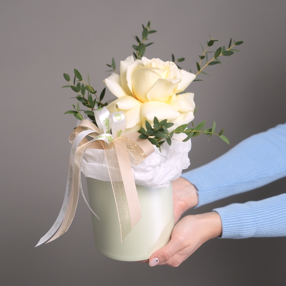 Композиция с кремовыми французскими розами - S