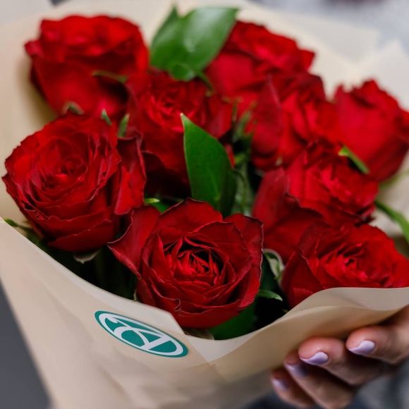 Алый букет-комплимент