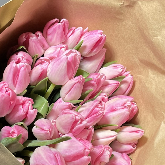Охапка тюльпанов светло-розовых (Голландия)
