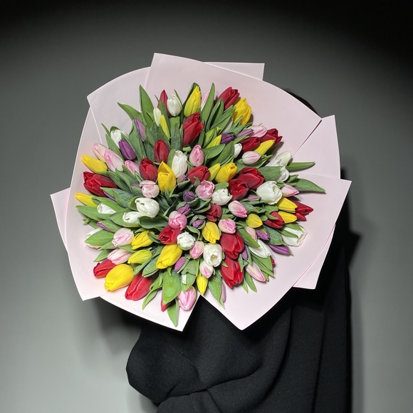 Букет из 101 тюльпана супер-микс в фоамиране