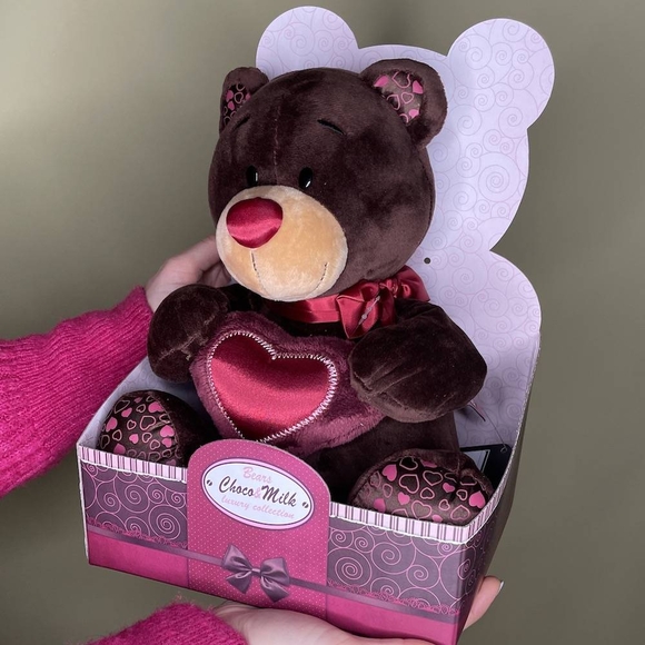 Мишка Choco с сердцем (25 см)