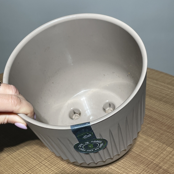 Кашпо пластик фраппе (В15 х Д17)