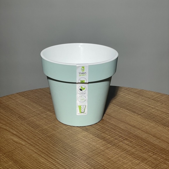 Пластиковый горшок Протея 1,4 л мятный