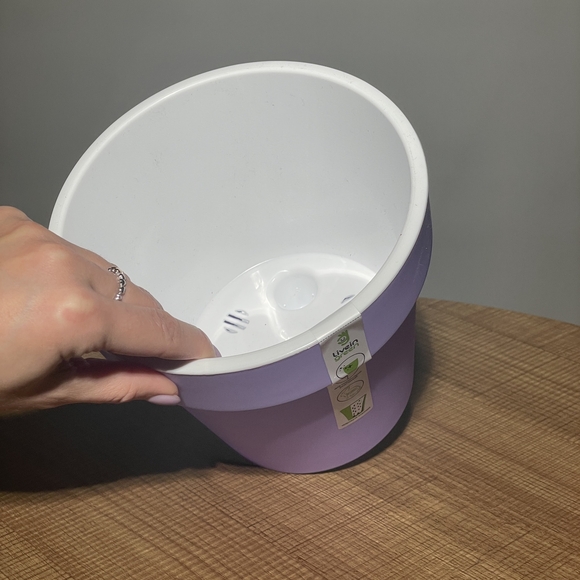 Пластиковый горшок Протея 2,3 л лавандовый