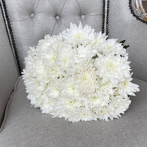 Букет невесты из кустовых хризантем