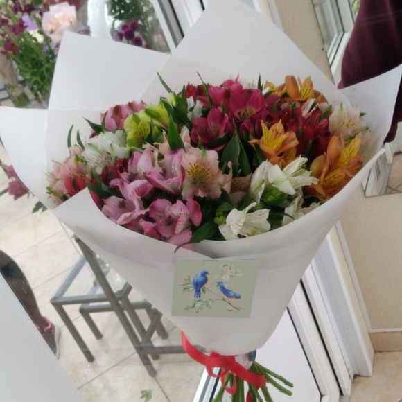 Букет из 15 Альстромерий микс