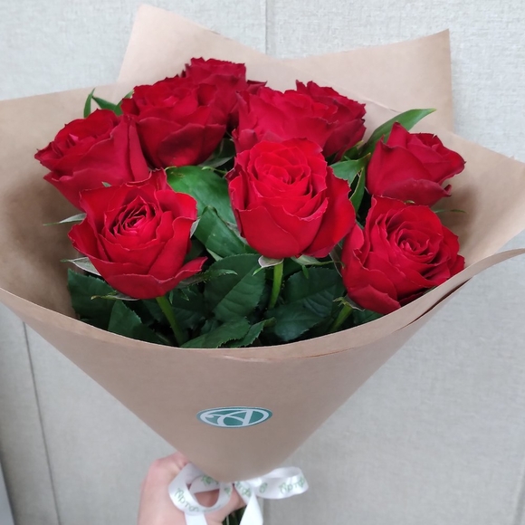 Алый букет-комплимент