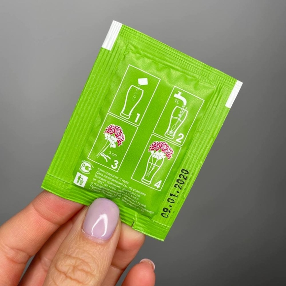 Кризал 1 пакетик (подкормка для букета)