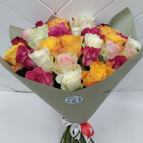 35 роз микс 50 см (Кения)