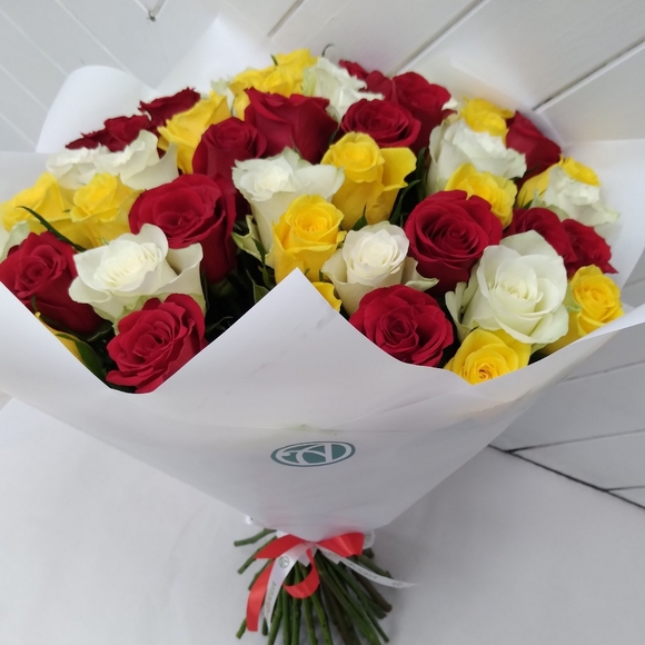 Букет из 25 роз микс 50 см (Кения)