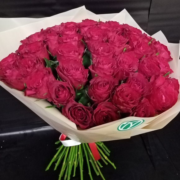 Букет из 51 красной розы 35 см (Кения)