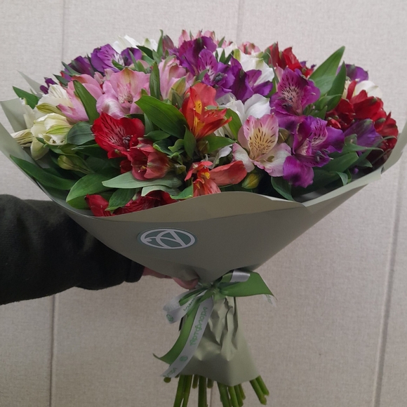 Букет из 25 альстромерий микс