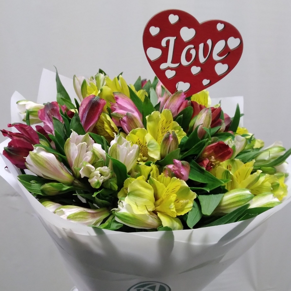 Букет из 15 Альстромерий микс